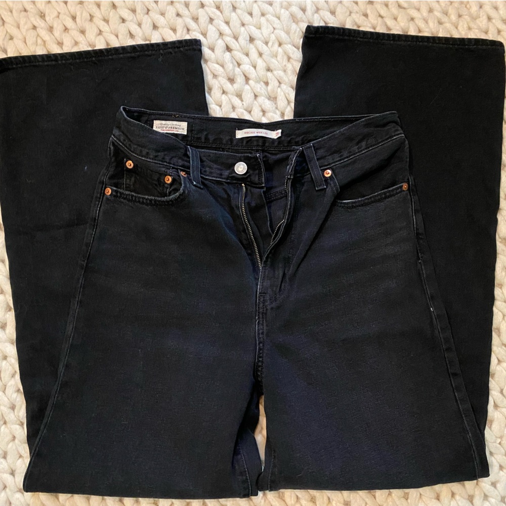 Levi’s Ribcage Jeans